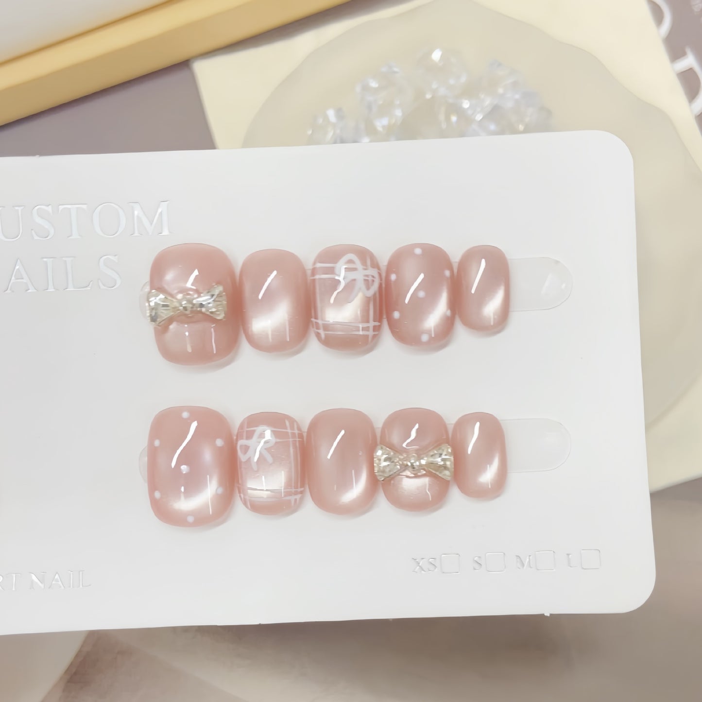 New Arrival Cat Eye Press-On Nails – 10pcs French Acrylic Set with Butterfly & Flower Design | Artificial False Nails